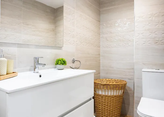 Home2book Beachside Cristianos & Pool * لوس كريستيانوس