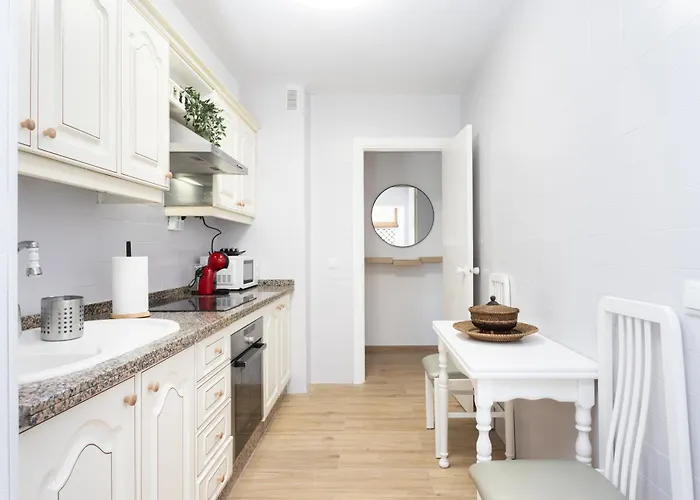 Home2book Beachside Cristianos & Pool لوس كريستيانوس